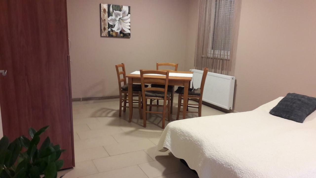 Apartman Lena
